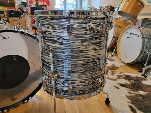 Drum Kits - Pearl President Series Deluxe 14x22 9x13 16x16 (Desert Ripple)
