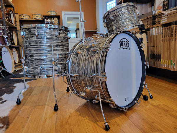 Drum Kits - Pearl President Series Deluxe 14x22 9x13 16x16 (Desert Ripple)