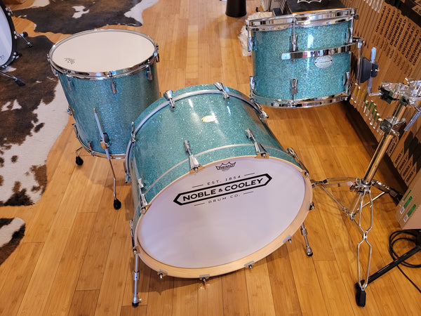 Drum Kits - Noble & Cooley 14x24 9x12 16x16 "Refurbished" CD Maple (Turquoise Glass Glitter)
