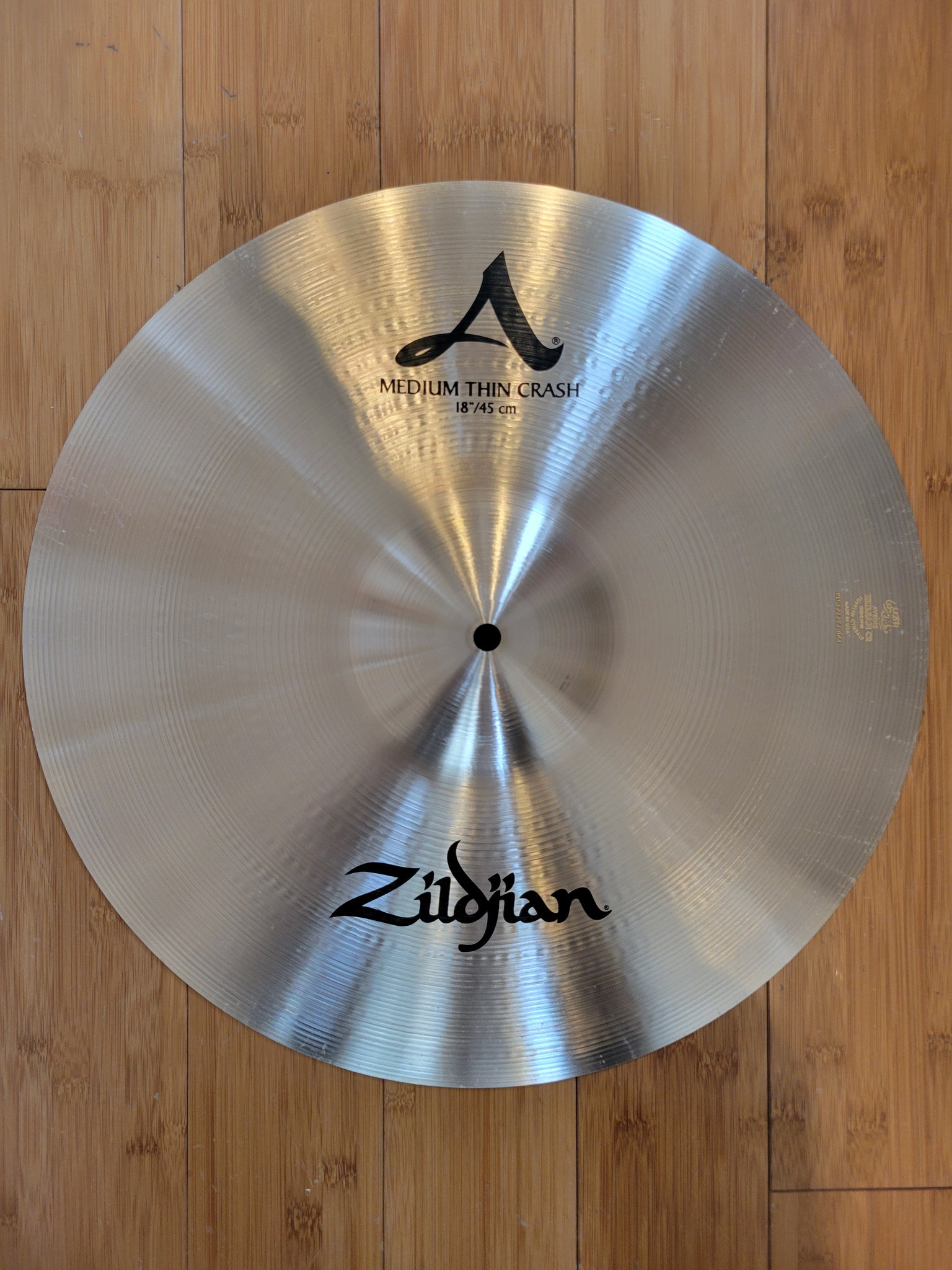 Cymbals - Zildjian 18" A Zildjian Medium-Thin Crash