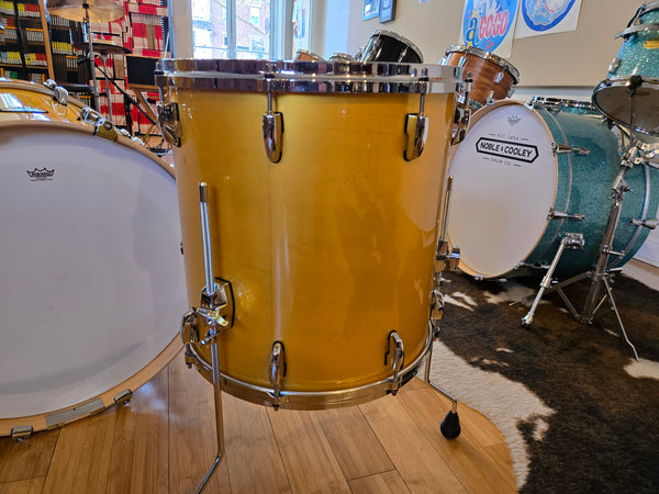 Drum Kits - Pearl 16x22 9x13 16x16 Masters Maple Pure (Antique Gold)