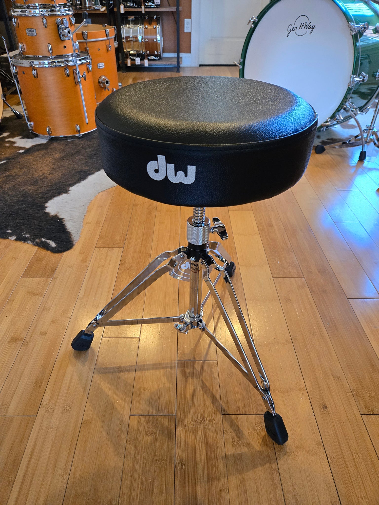 Hardware - DW DWCP5100 500 Series Round Top Drum Throne
