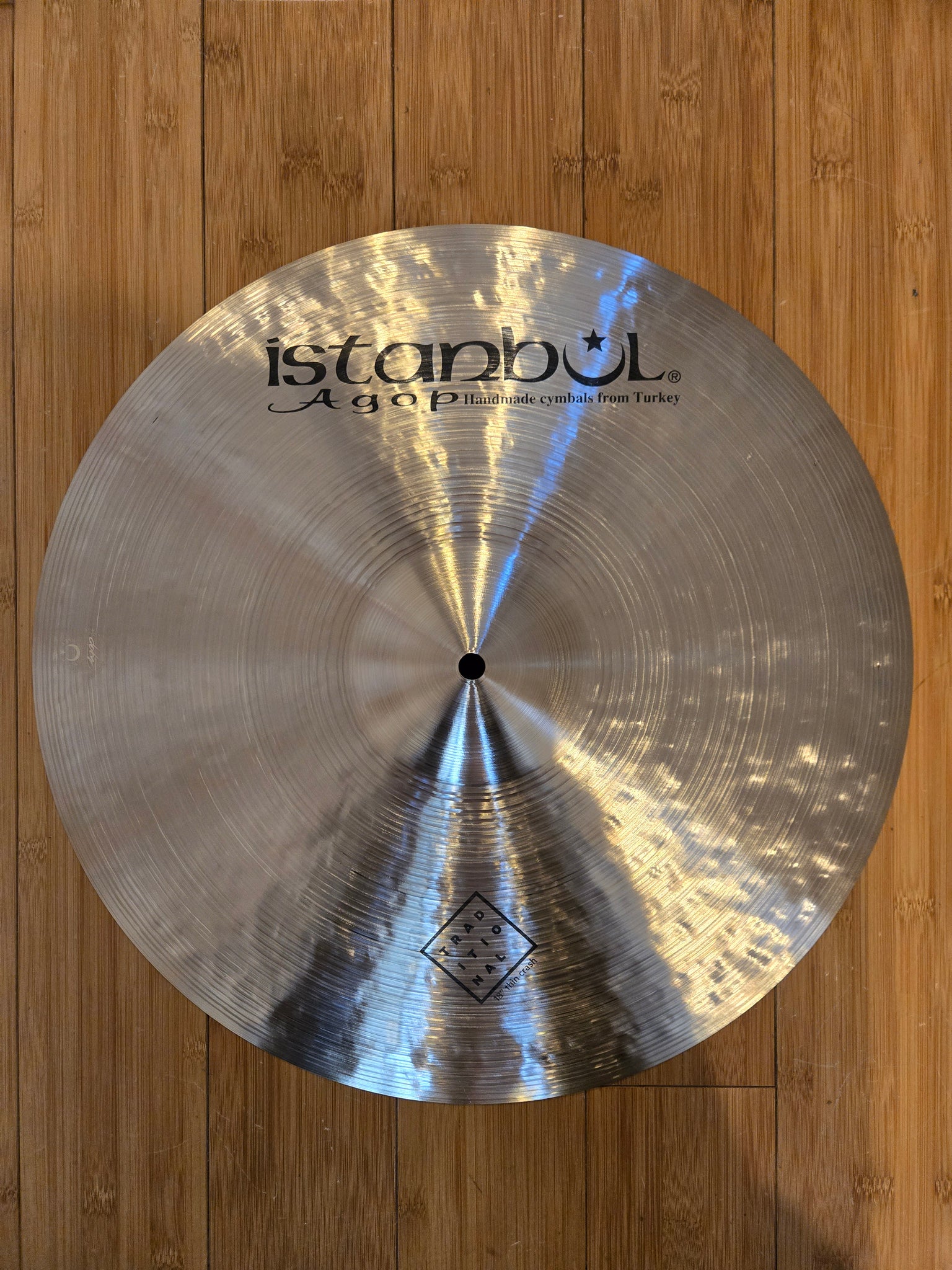 Cymbals - Istanbul Agop 18" Traditional Thin Crash