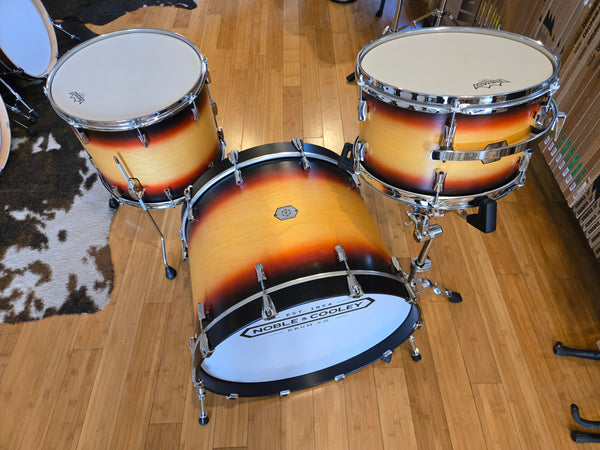 Drum Kits - Noble & Cooley 16x22 8x13 14x16 Horizon Series Drum Kit (Vintage Sunburst Satin)
