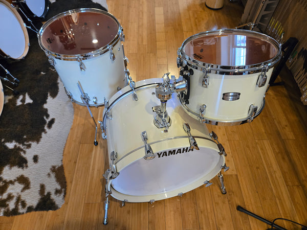 Drum Kits - Yamaha Absolute Hybrid Maple 14x22 9x13 15x16 Drum Kit (Polar White)