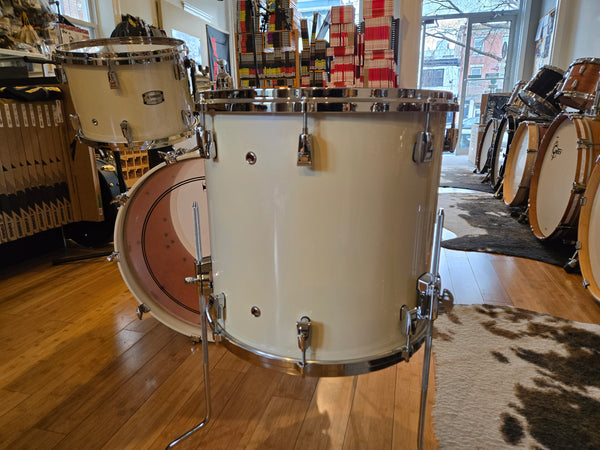 Drum Kits - Yamaha Absolute Hybrid Maple 14x22 9x13 15x16 Drum Kit (Polar White)