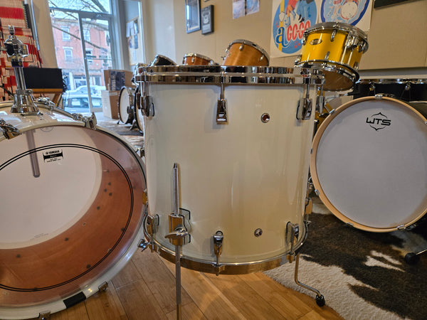 Drum Kits - Yamaha Absolute Hybrid Maple 14x22 9x13 15x16 Drum Kit (Polar White)