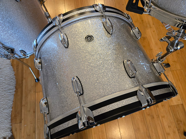 Drum Kits - Gretsch 14x22 9x13 16x16 Brooklyn (Silver Sparkle)