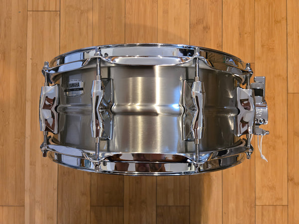 Snares - Yamaha 5.5x14 Recording Custom Stainless Steel Snare Drum
