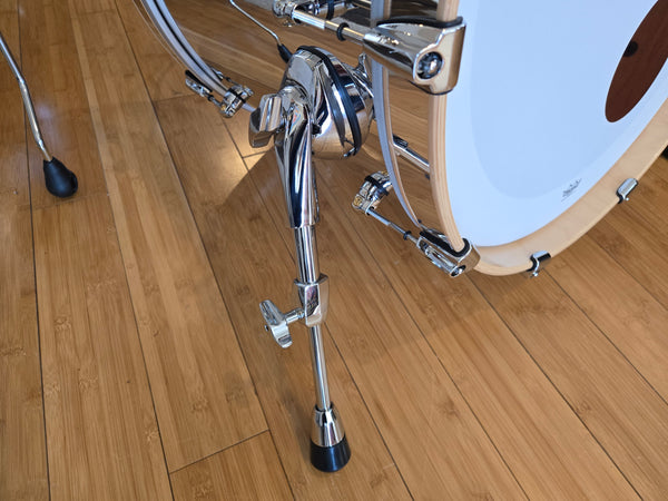 Drum Kits - Pearl Reference One Music City Custom 16x22 8x12 14x16 16x18 (Mirror Chrome)
